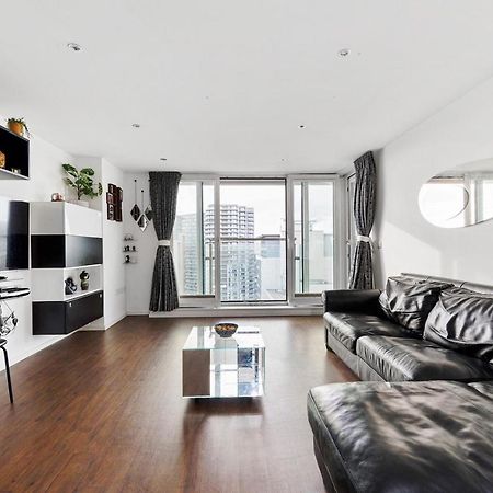 Two Bedroom Apartment - London Excel Stays Ngoại thất bức ảnh