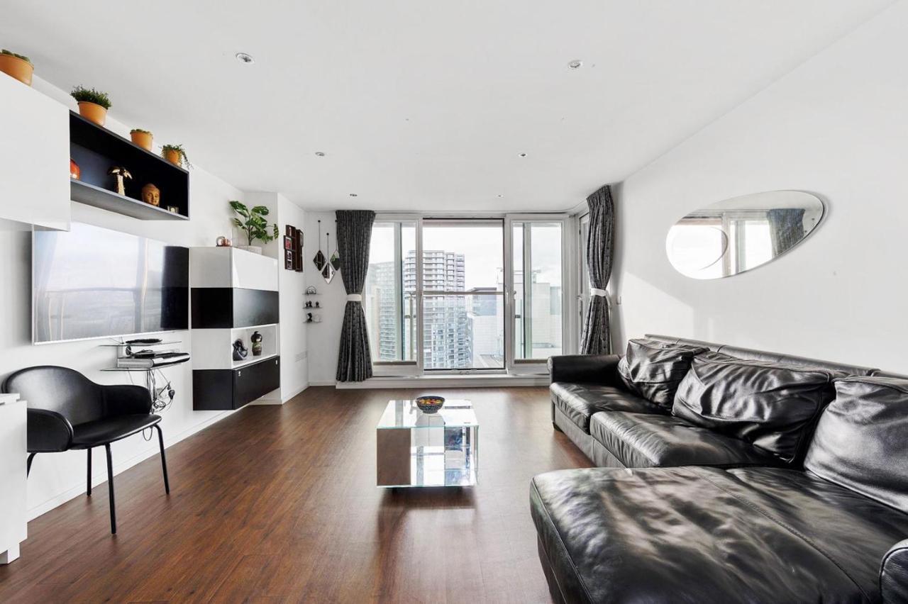 Two Bedroom Apartment - London Excel Stays Ngoại thất bức ảnh