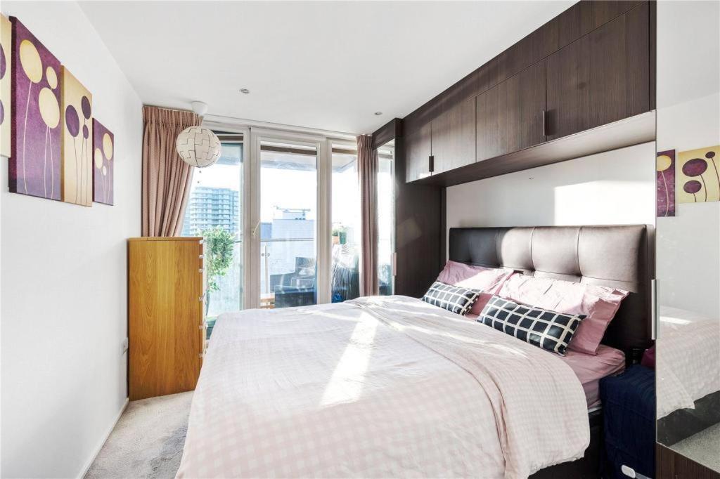 Two Bedroom Apartment - London Excel Stays Ngoại thất bức ảnh